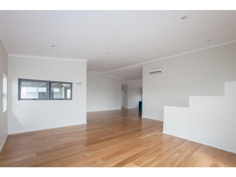 7 Lapwing Way, Wandina WA 6530