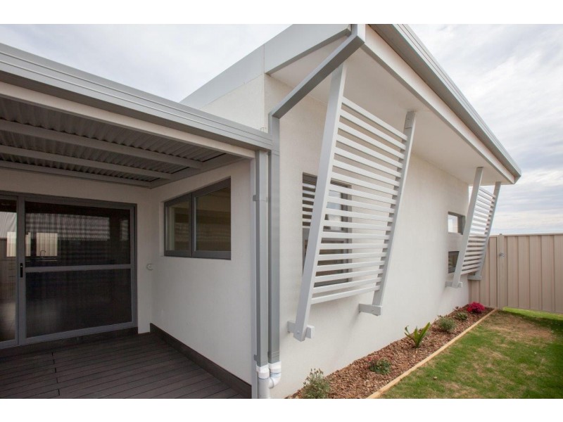 7 Lapwing Way, Wandina WA 6530