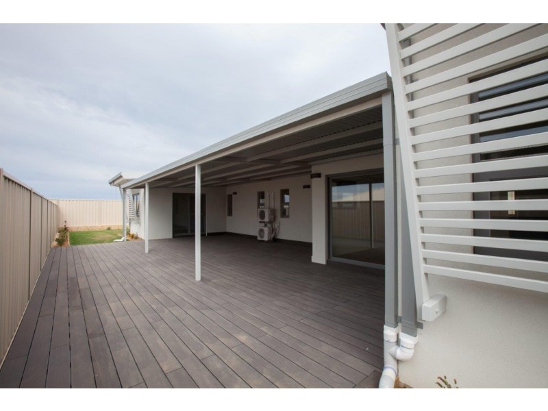 7 Lapwing Way, Wandina WA 6530