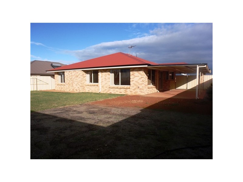 28 Iduna Road, Wandina WA 6530