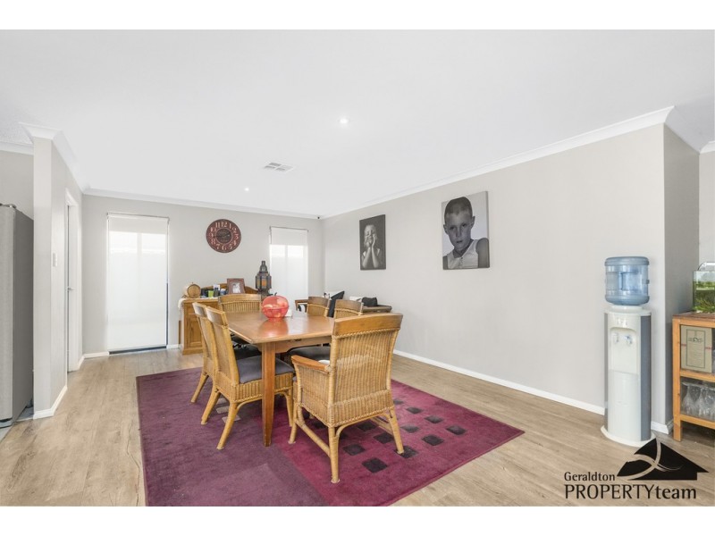 22 Coveside Way, Drummond Cove WA 6532