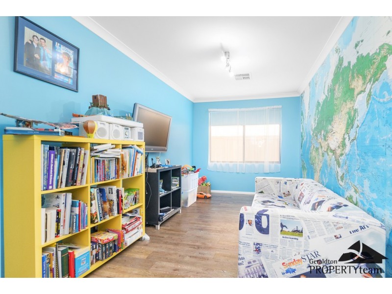 22 Coveside Way, Drummond Cove WA 6532