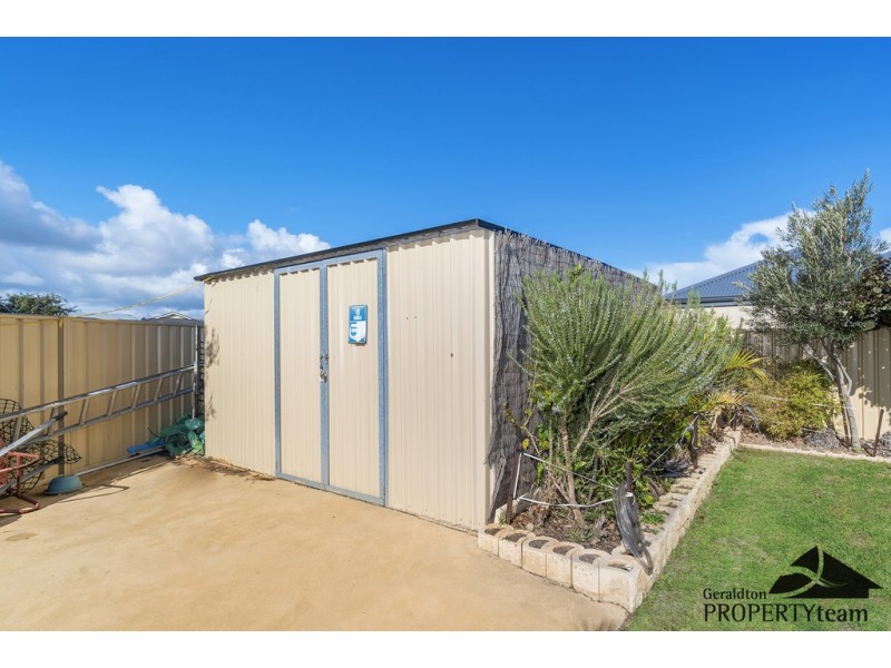 22 Coveside Way, Drummond Cove WA 6532