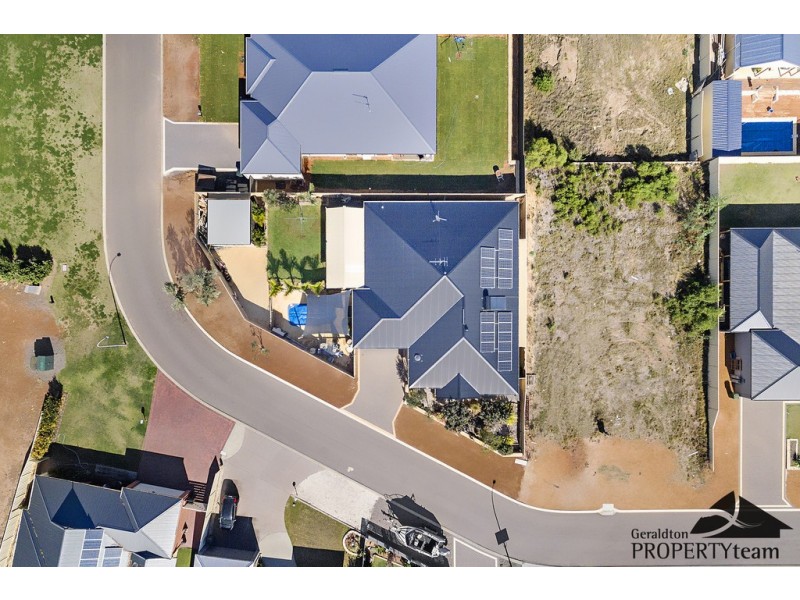 22 Coveside Way, Drummond Cove WA 6532