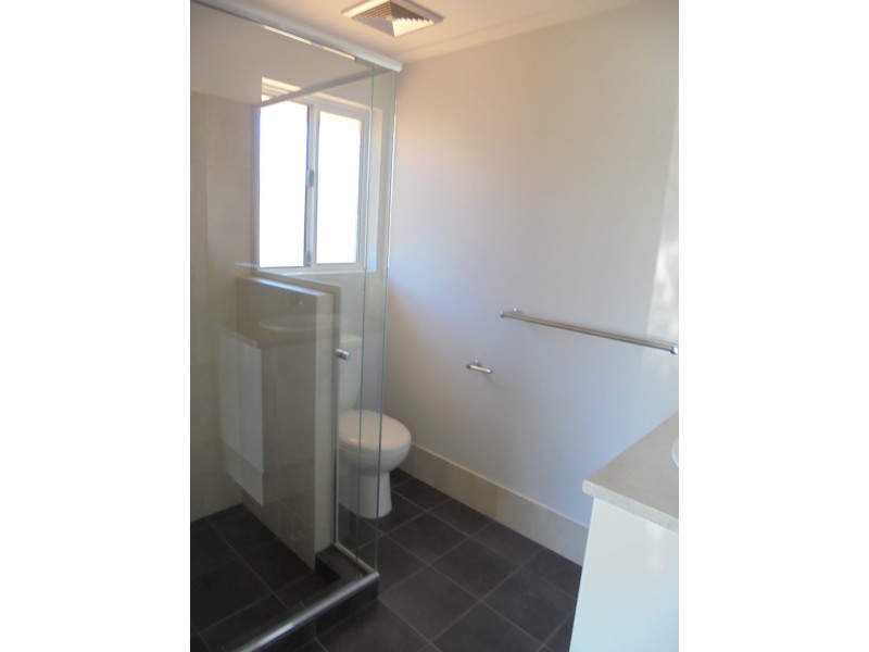 6 Beachcomber Hill, Glenfield WA 6532