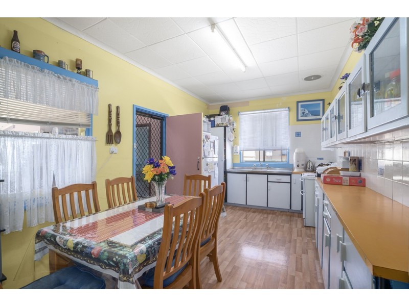 117 Fraser Street, Beachlands WA 6530