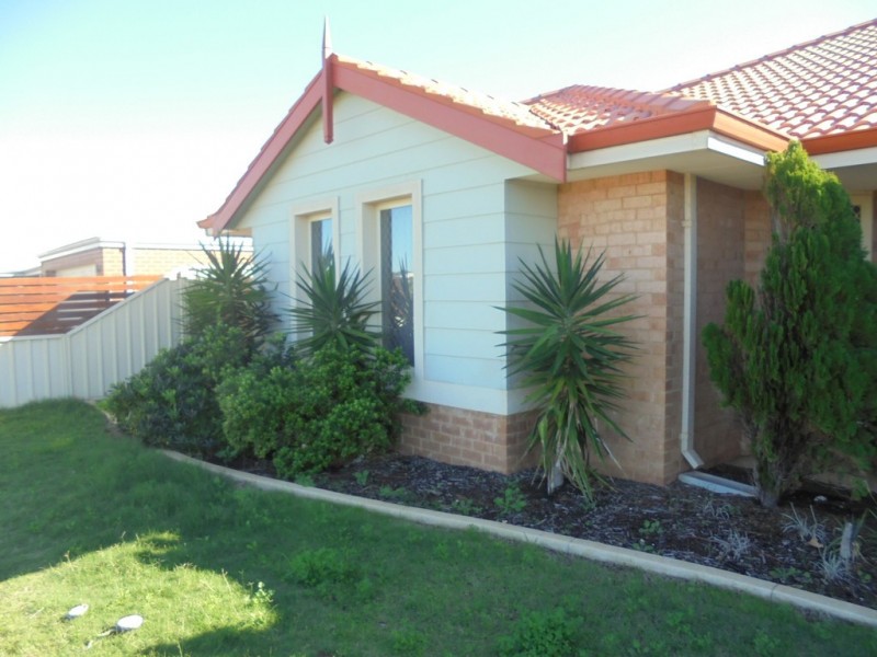 34 Derna Parade, Wandina WA 6530