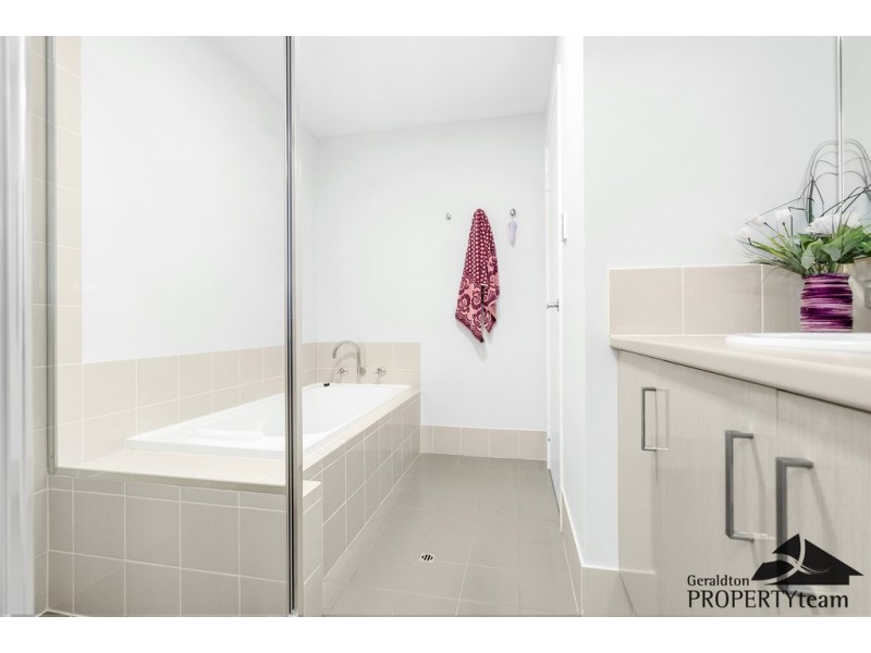 10/210 Durlacher Street, Geraldton WA 6530