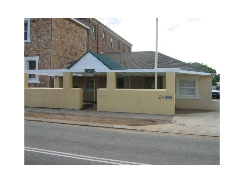 124 Augustus Street GERALDTON, Geraldton WA 6530