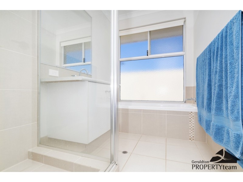 15 Poseidon Way, Glenfield WA 6532