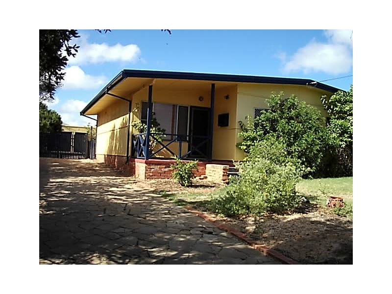 11 Jarrah Street, TARCOOLA BEACH, Geraldton WA 6530