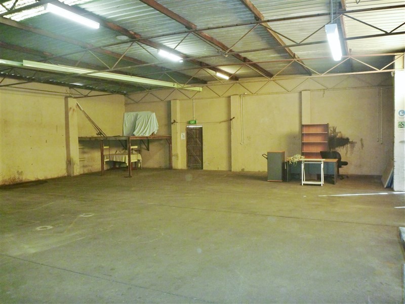 15 Eaton Place, Wonthella WA 6530