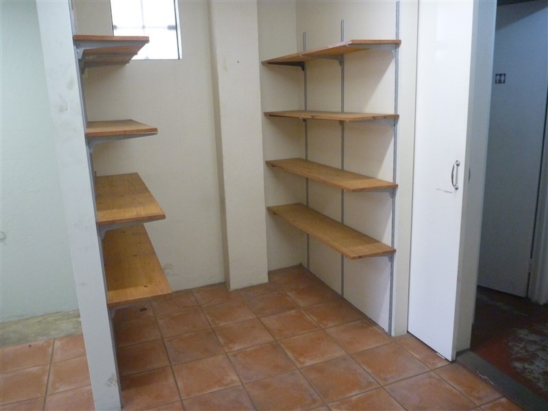 15 Eaton Place, Wonthella WA 6530