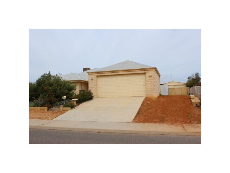 19 Hillview Drive, Drummond Cove WA 6532