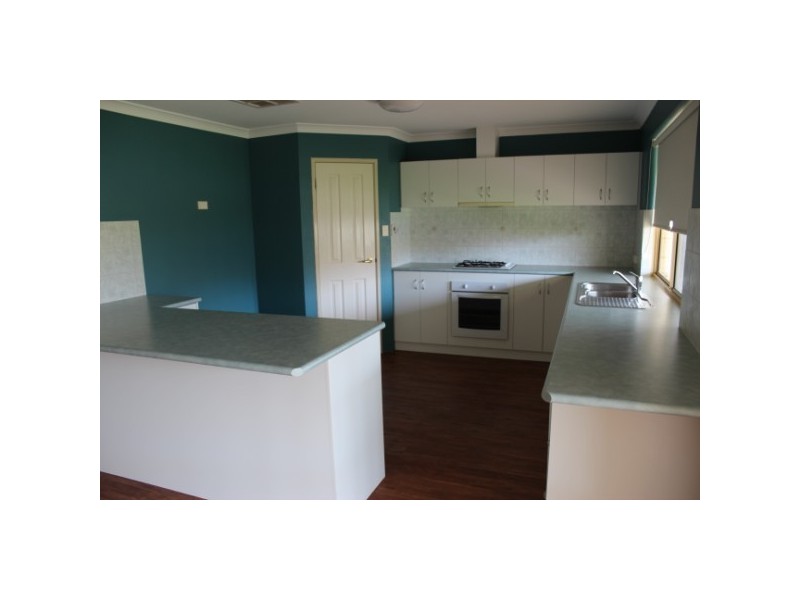 19 Hillview Drive, Drummond Cove WA 6532