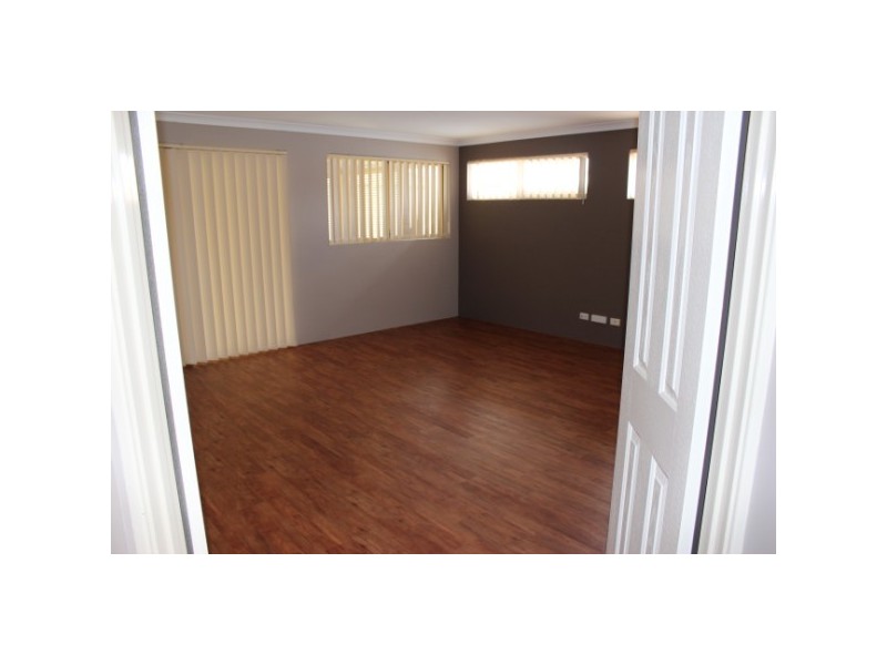 19 Hillview Drive, Drummond Cove WA 6532