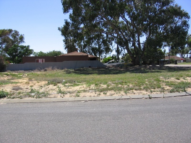 8 Hepburn Street, Utakarra WA 6530