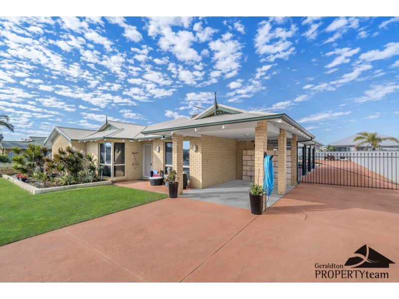 26 Hillview Drive, Drummond Cove WA 6532