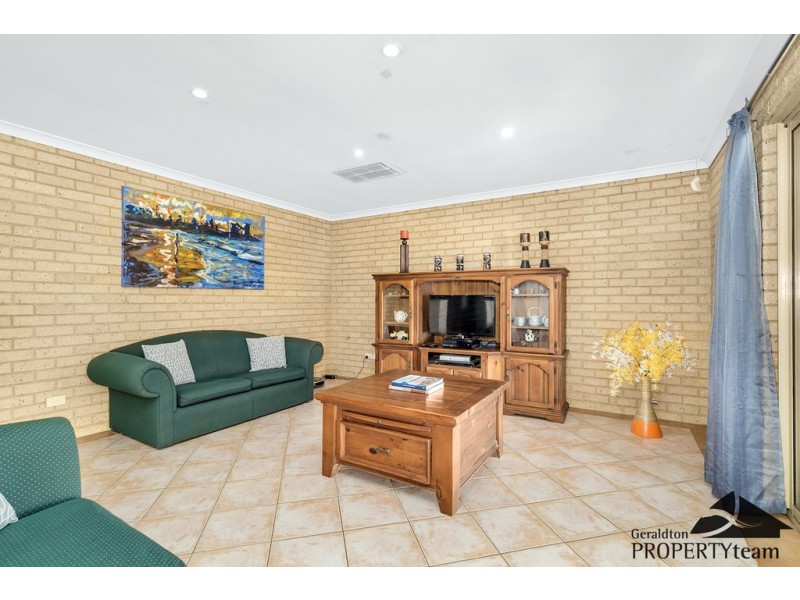 26 Hillview Drive, Drummond Cove WA 6532