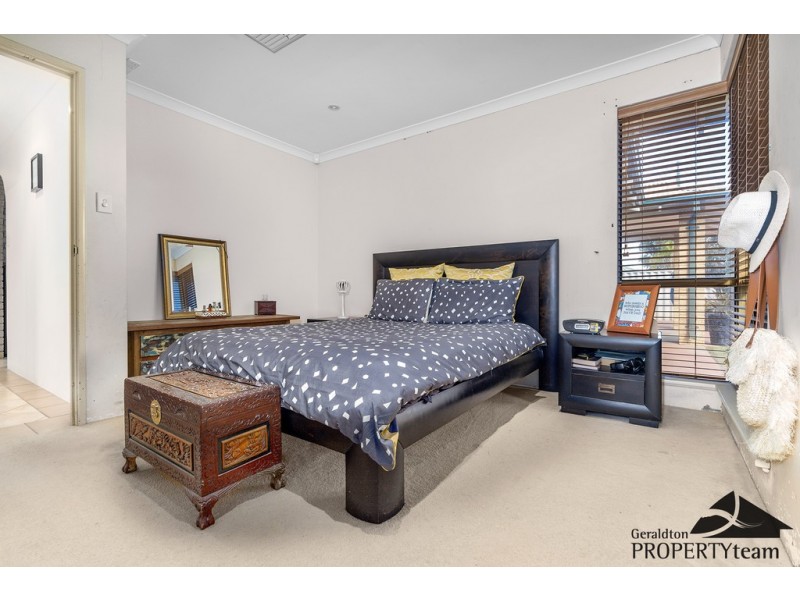 26 Hillview Drive, Drummond Cove WA 6532