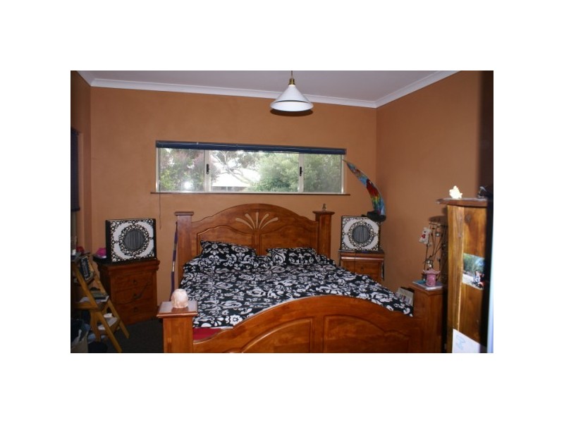 6 Mills Road, Moresby WA 6530
