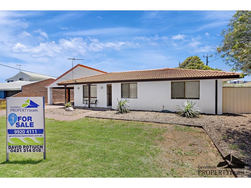 5 Lockyer Road, Tarcoola Beach WA 6530