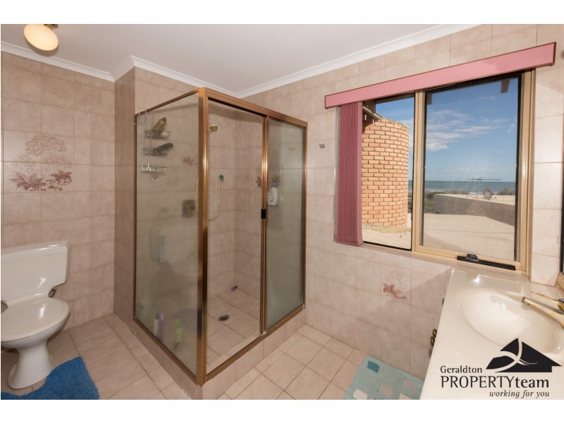 28 Glendinning Rd, Tarcoola Beach WA 6530