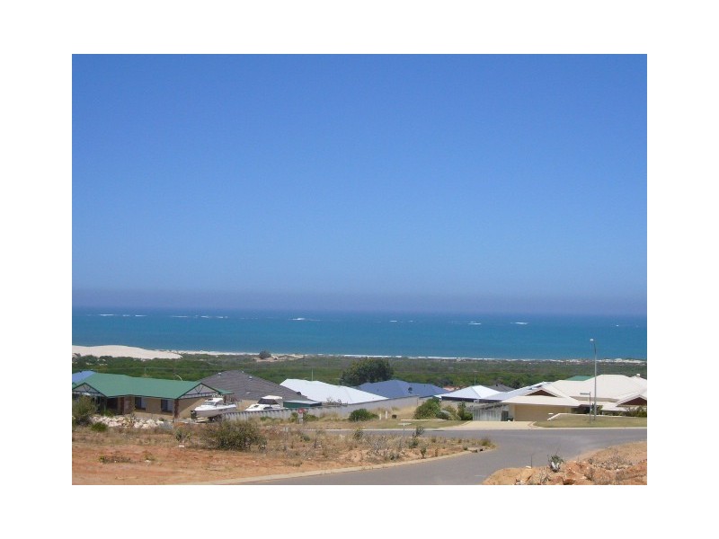 5 Basile Crt, Wandina WA 6530