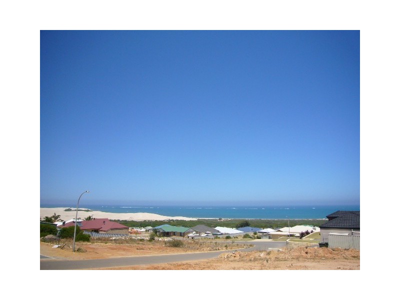 5 Basile Crt, Wandina WA 6530