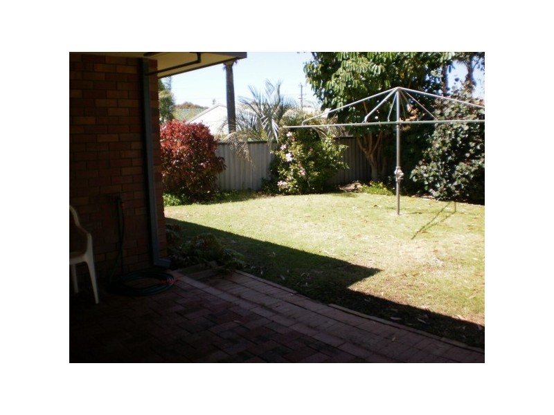 4  Green Street, BLUFF POINT, Geraldton WA 6530