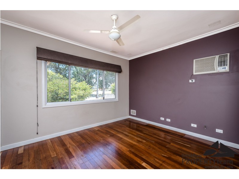 17 Eastbourne Road, Sunset Beach WA 6530