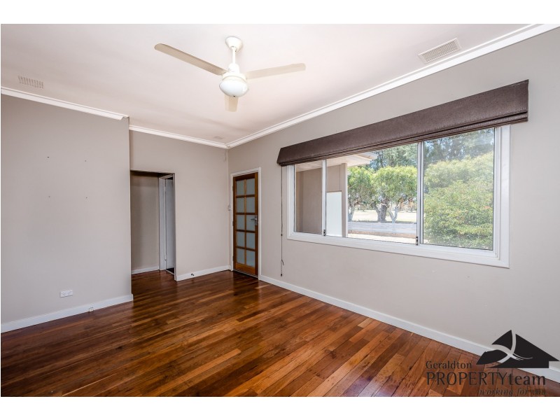 17 Eastbourne Road, Sunset Beach WA 6530