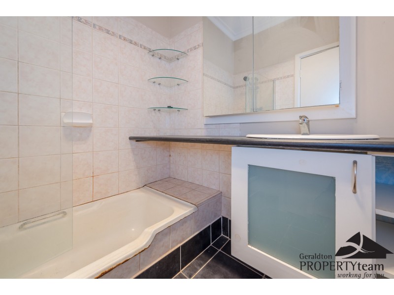 17 Eastbourne Road, Sunset Beach WA 6530