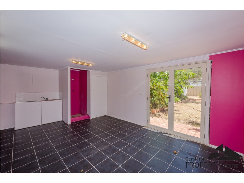 17 Eastbourne Road, Sunset Beach WA 6530