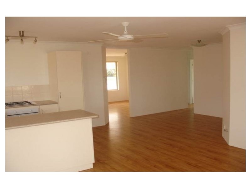 1/269 Third Street, Wonthella WA 6530