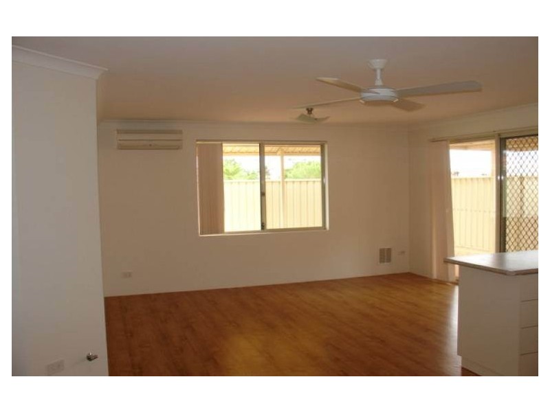 1/269 Third Street, Wonthella WA 6530