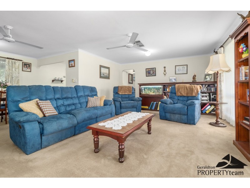 429 David Road, Waggrakine WA 6530