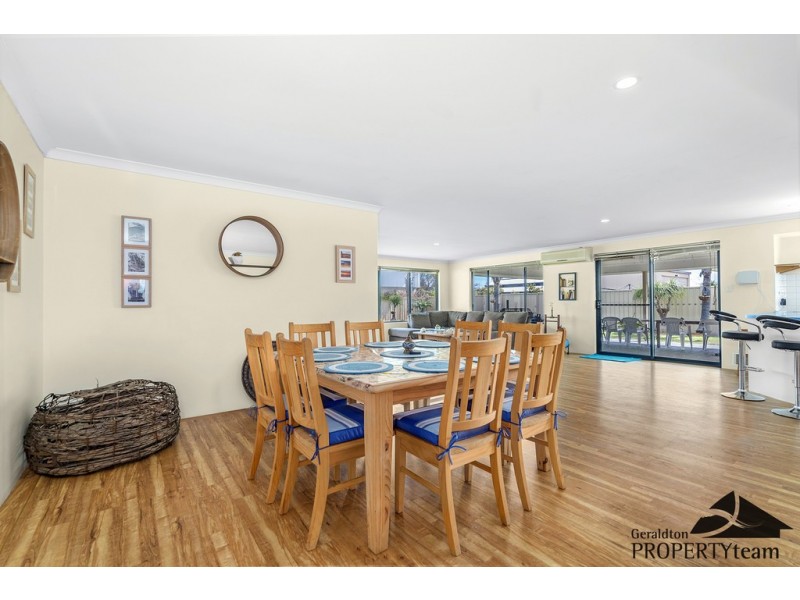 8 Stillwater Avenue, Drummond Cove WA 6532