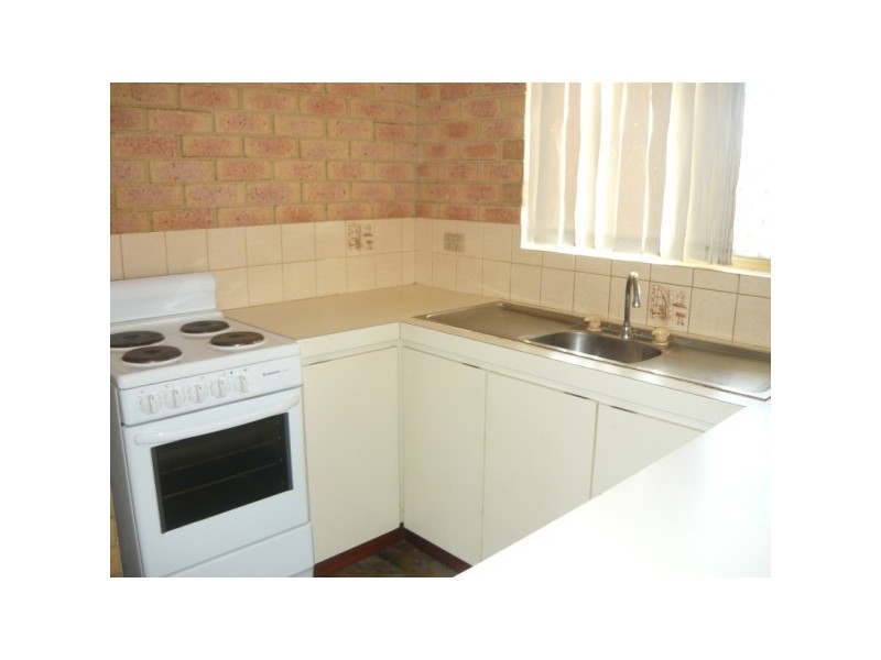 21 Solomon Circle, KARLOO, Geraldton WA 6530