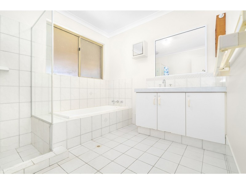 10 Sugarwood Court, Strathalbyn WA 6530