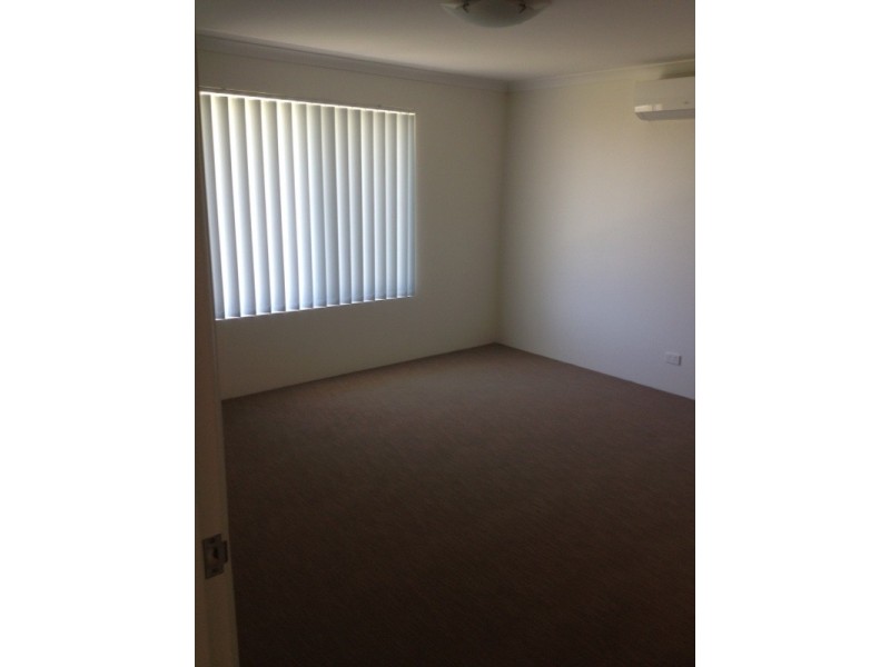 16 Bronzewing Turn, Wandina WA 6530