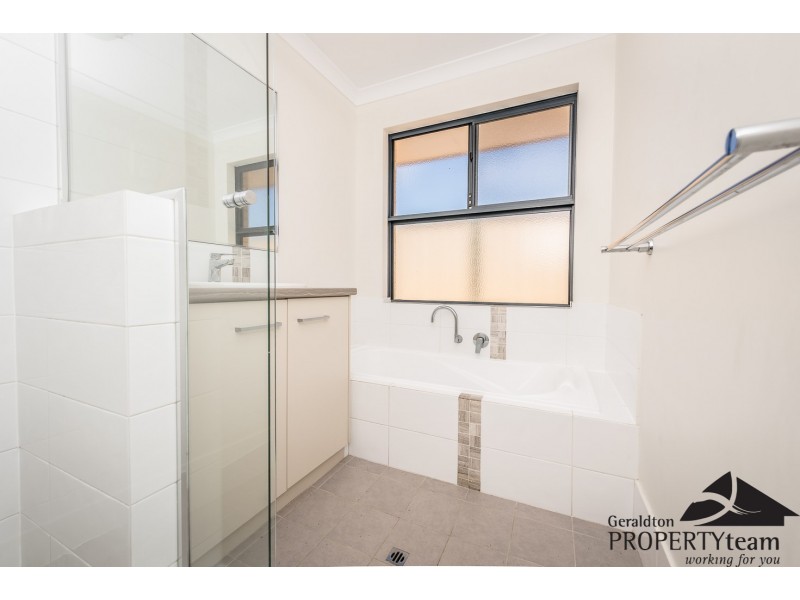 15 Castlefin Road, Utakarra WA 6530