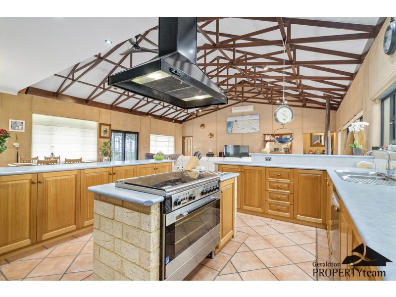 34 Stephen Road, Waggrakine WA 6530