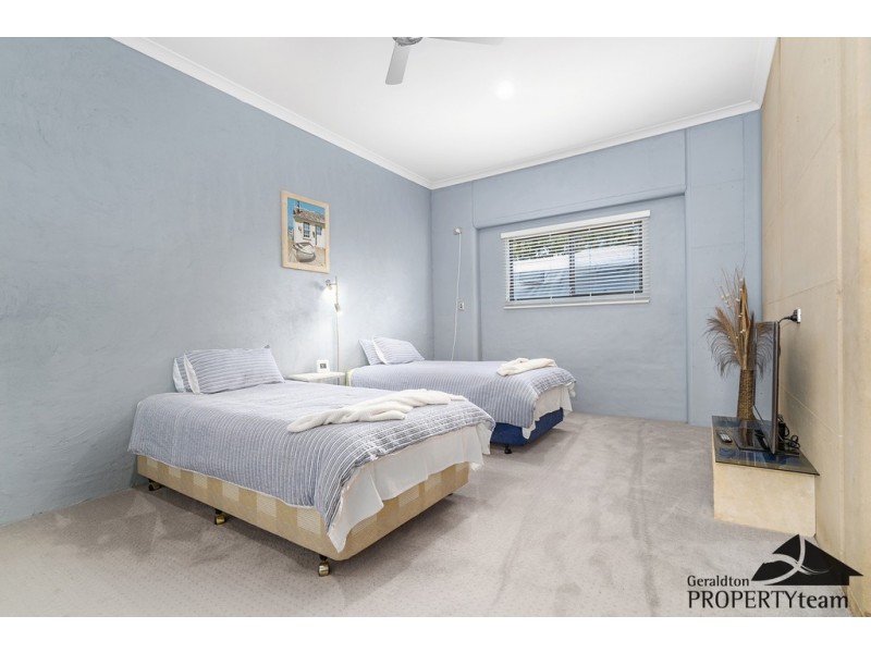 34 Stephen Road, Waggrakine WA 6530