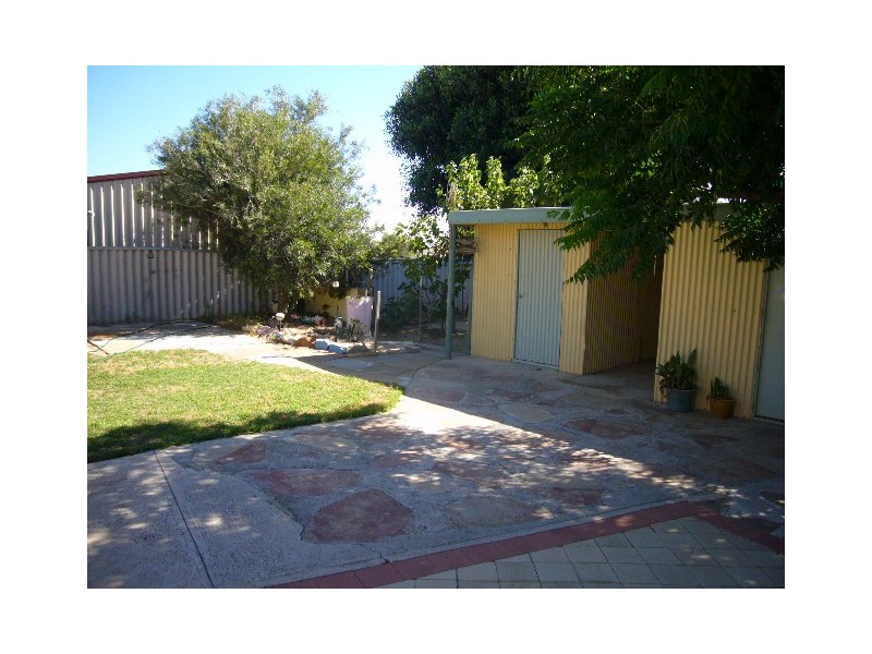 21 Felicia Street, Rangeway WA 6530