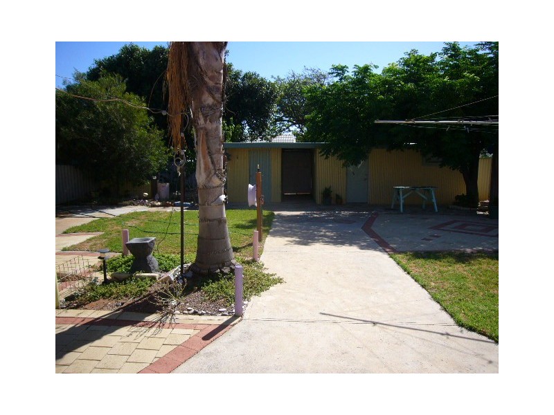 21 Felicia Street, Rangeway WA 6530