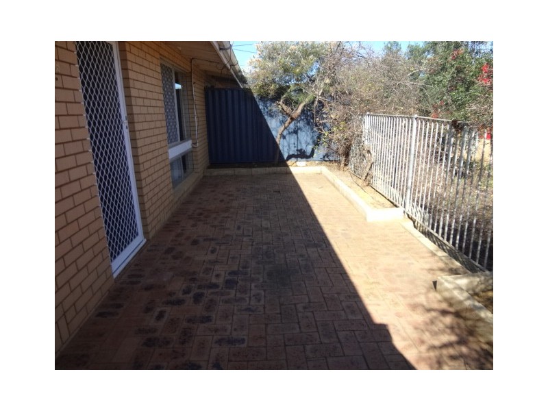 Unit 6/7 Duke St, Wonthella WA 6530