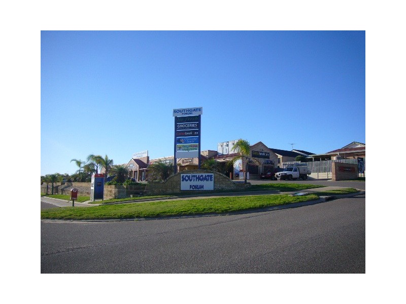 Unit 5/2 Oceanside Drive, Wandina WA 6530