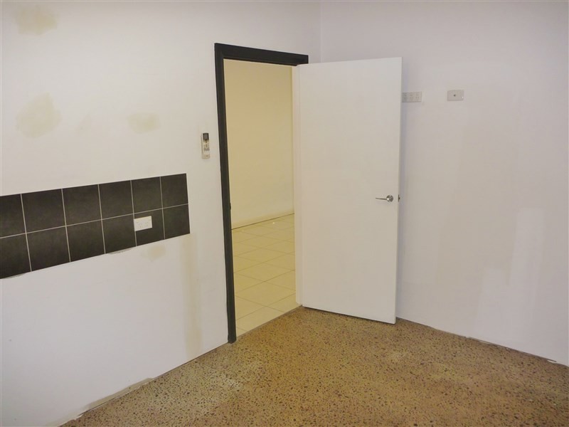 Unit 5/2 Oceanside Drive, Wandina WA 6530