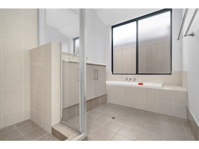 6 Staddon Lane, Beachlands WA 6530